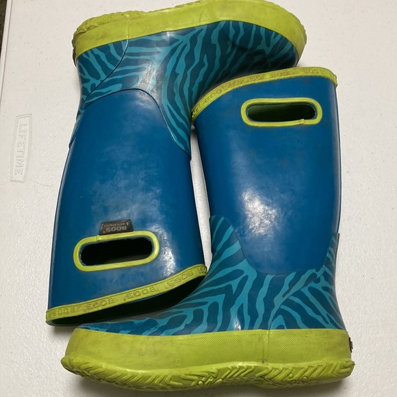Bogs Zebra Print Waterproof Girl’s Rainboots - Picture 10 of 14